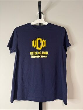 Rivalry Threads Women’s Navy Central Oklahoma Bronchos Tee M or L New NWT